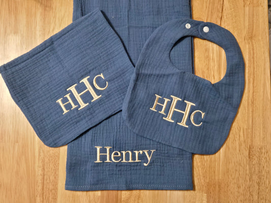 Custom Embroidered Baby Bib & Burp Cloth Set – Personalized with Name or Monogram