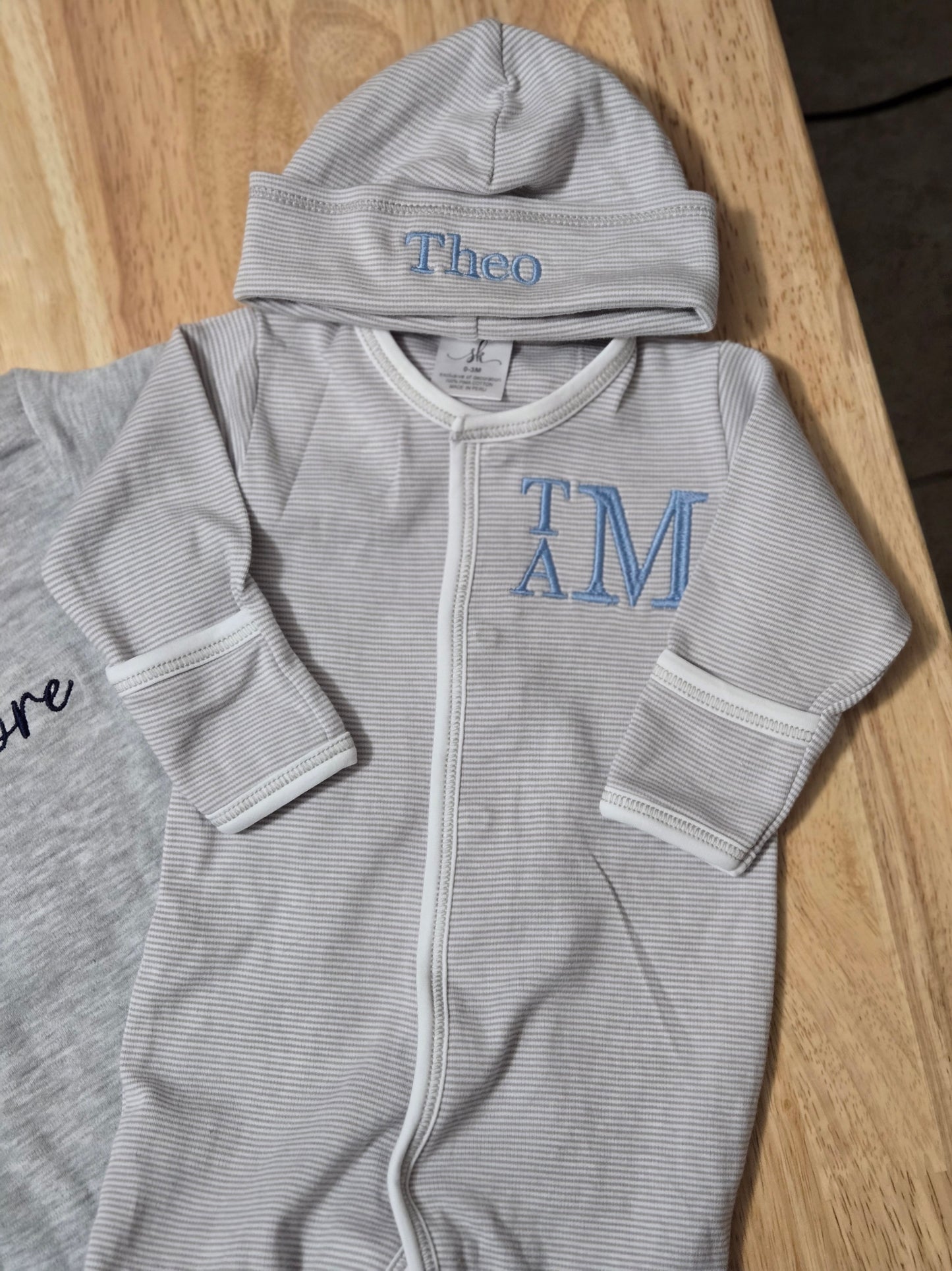 Custom Baby Gift Set – Personalized Blanket, Onesie, Hat & Tote Bag